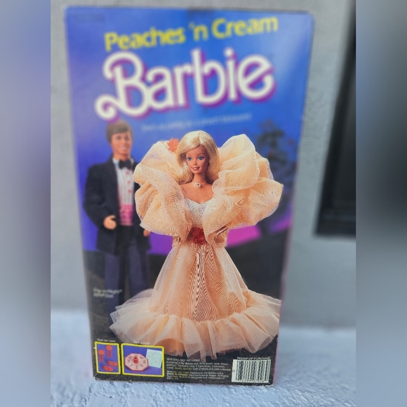 1984 Peaches n Cream Barbie - Picture 3 of 10